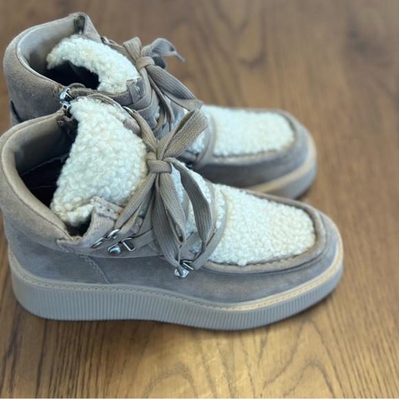 Dolce Vita Women's Cream Boots size 6 - Picture 5 of 7